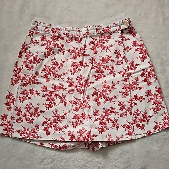 Tommy Hilfiger Pants - Tommy Hilfiger Floral Skort